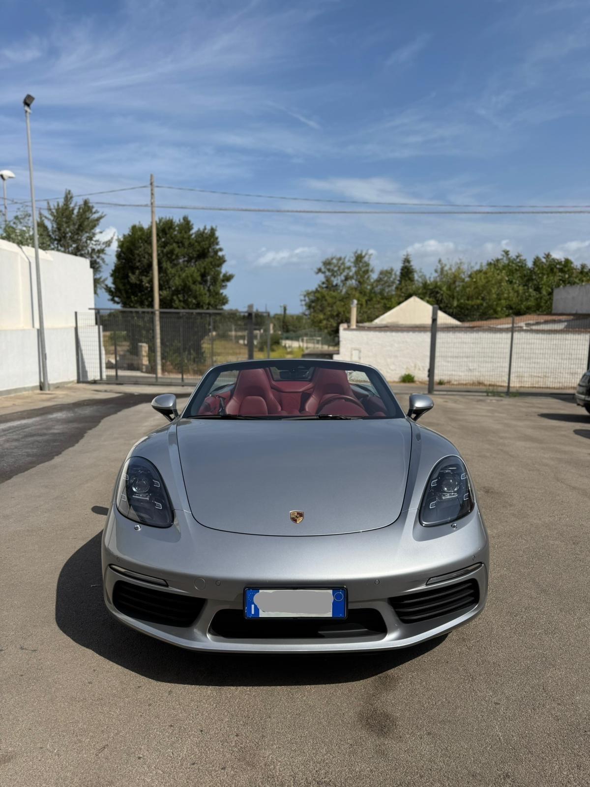 Porsche 718 Spyder Boxster 2.0
