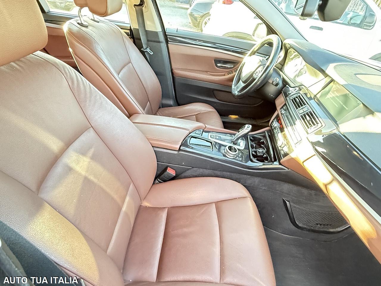 BMW 520 D TOURING navi led xenon pelle