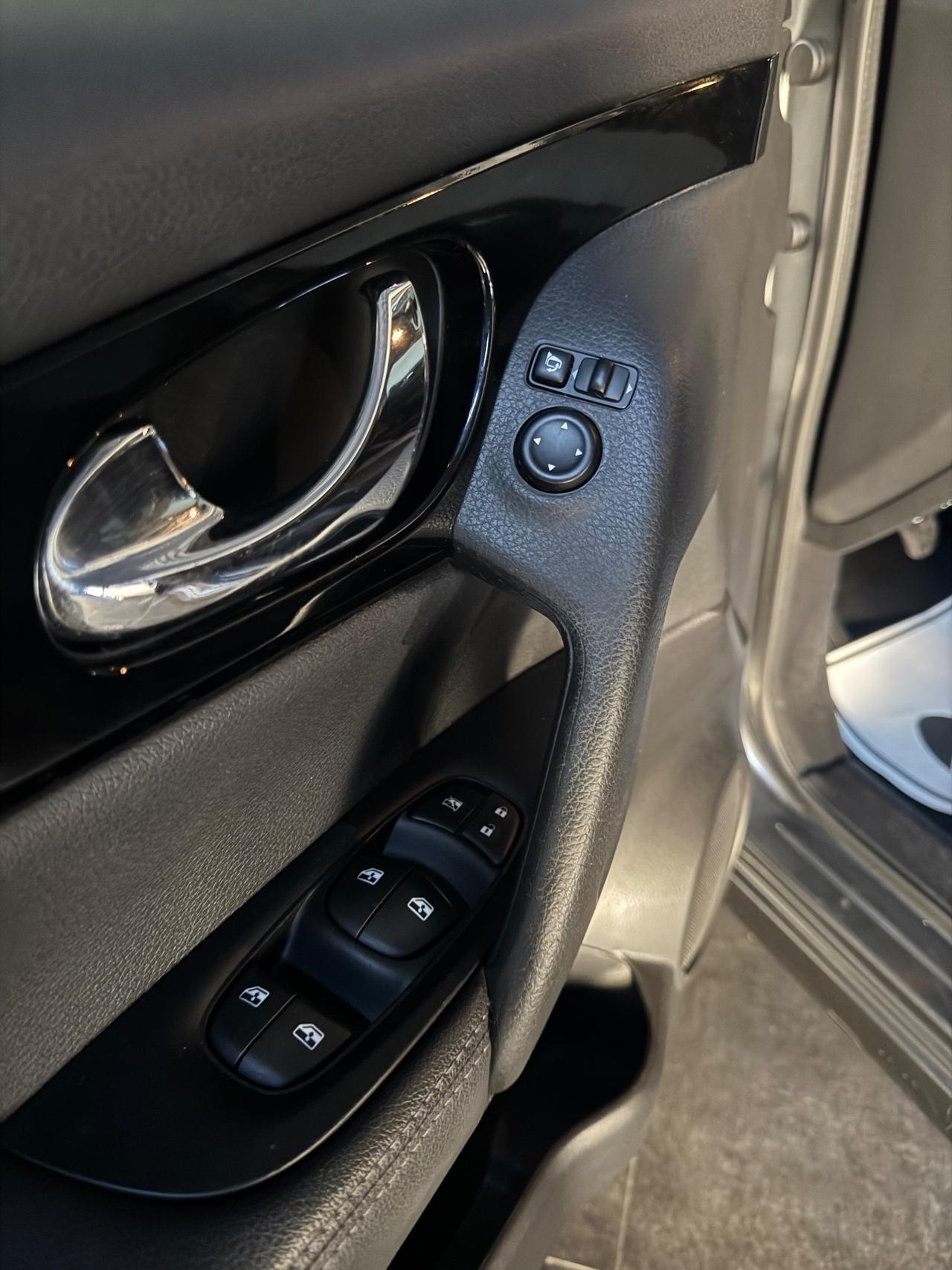 Nissan Qashqai 1.3 DIG-T 140 CV Tekna+ TETTO PANORAMICO