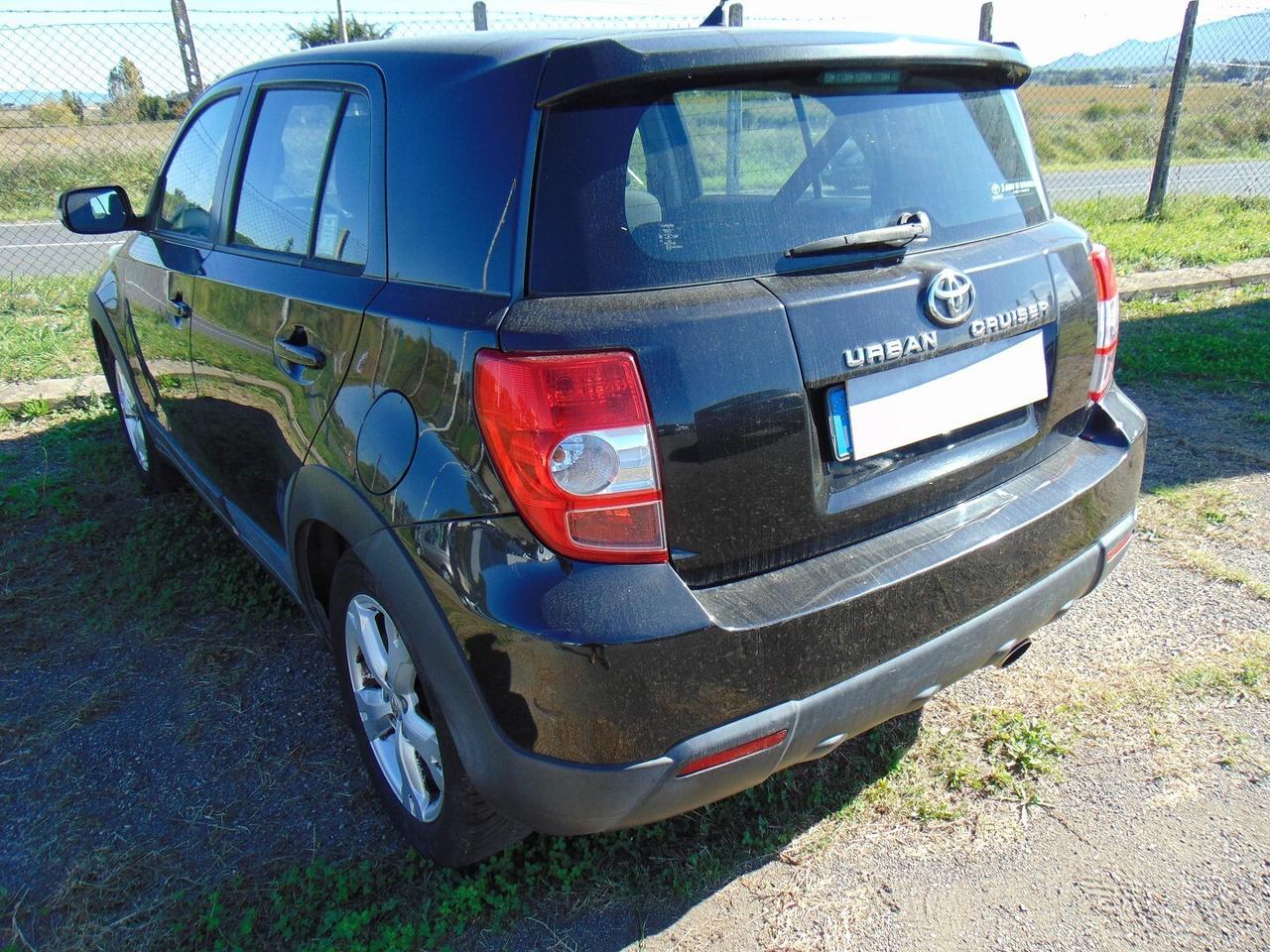 toyota urban 1.3 benzina