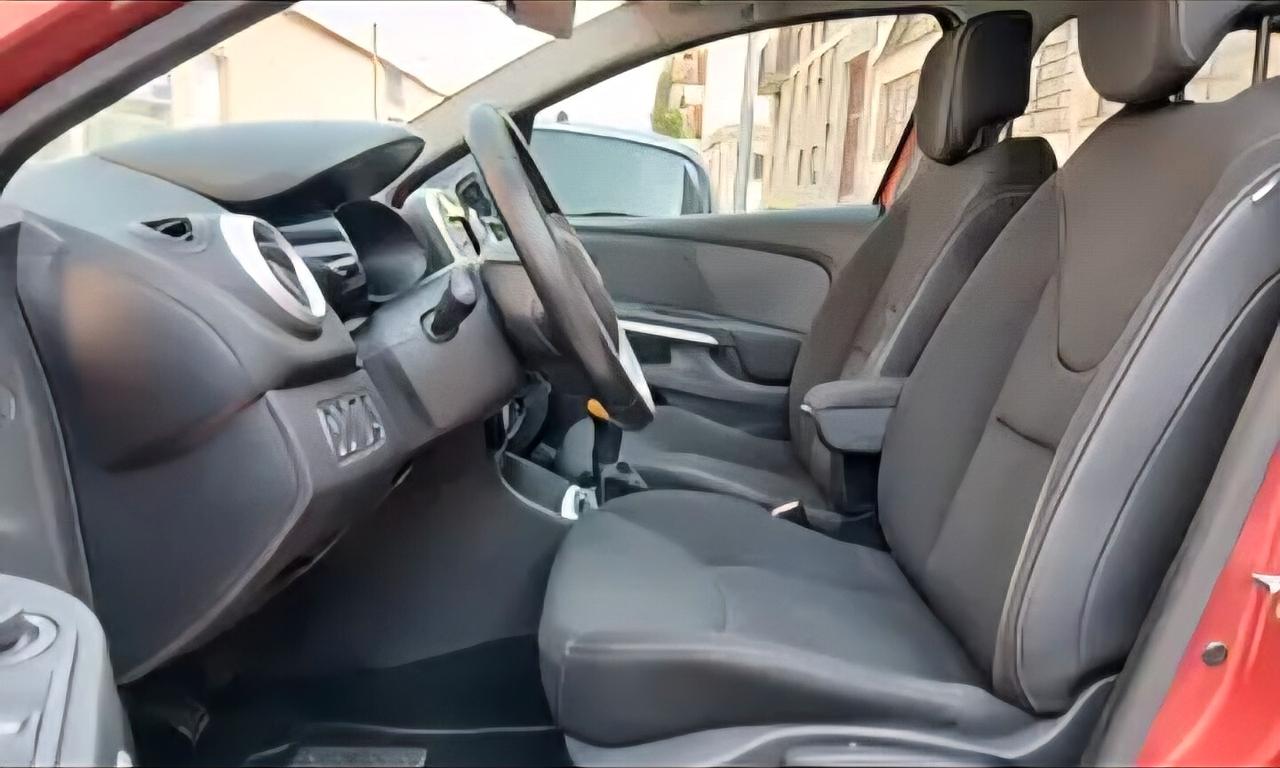 RENAULT Clio Duel 1.500 dCi 90cv Km120.400