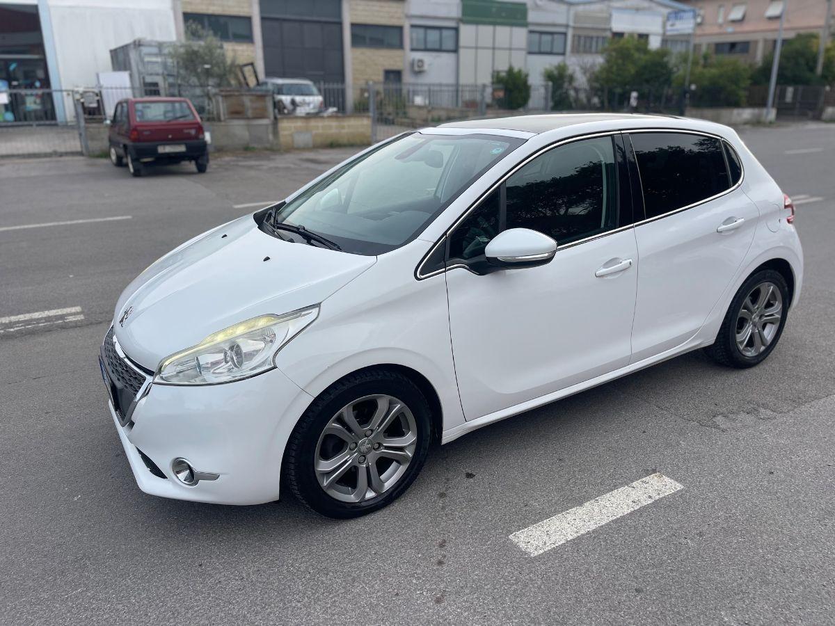 PEUGEOT - 208 - 1.6 e-HDi 92 CV S&S 5p. Allure