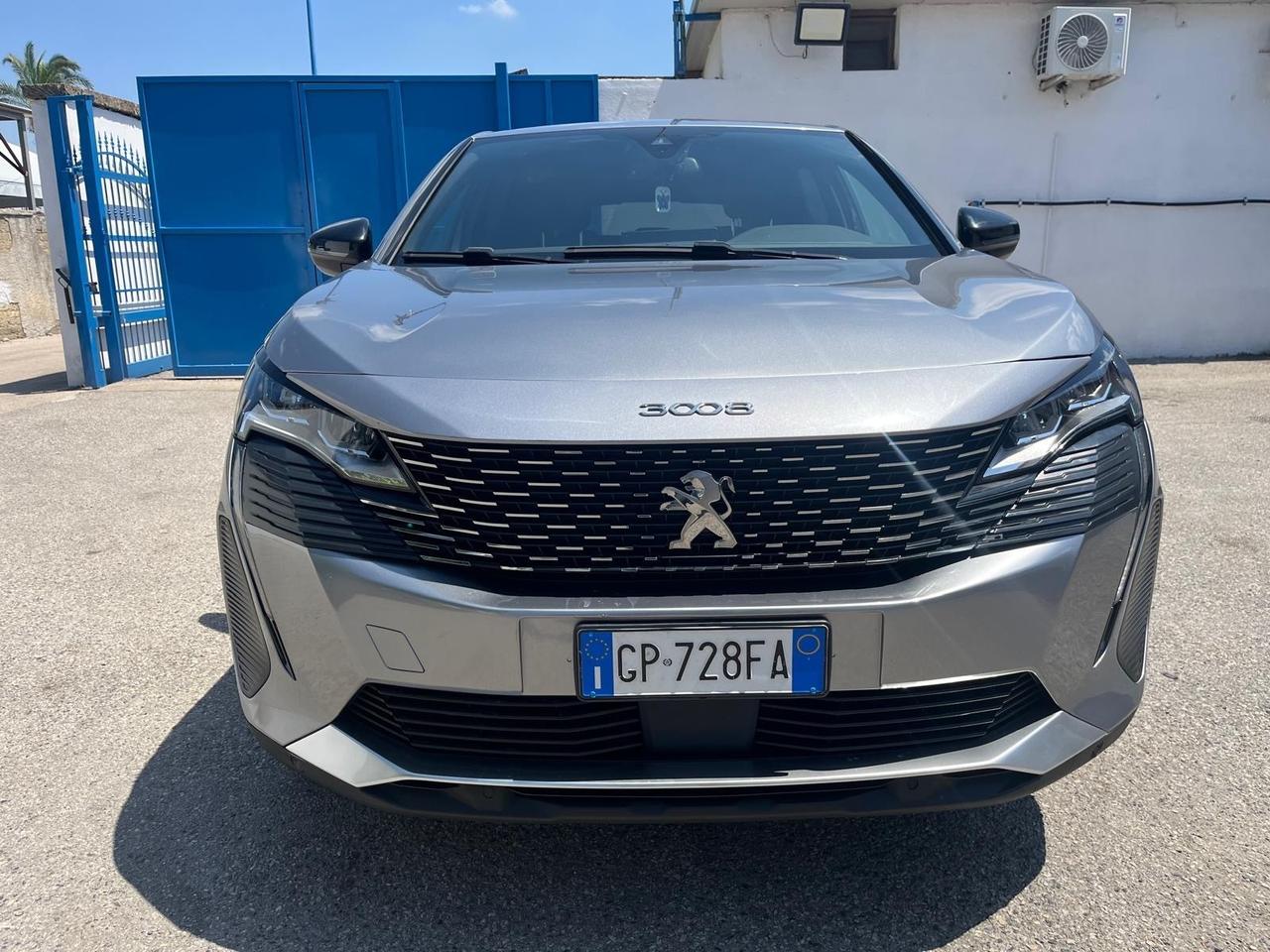 Peugeot 3008 1.5 hybrid 4-300 cv e-eat 8-allure-2023