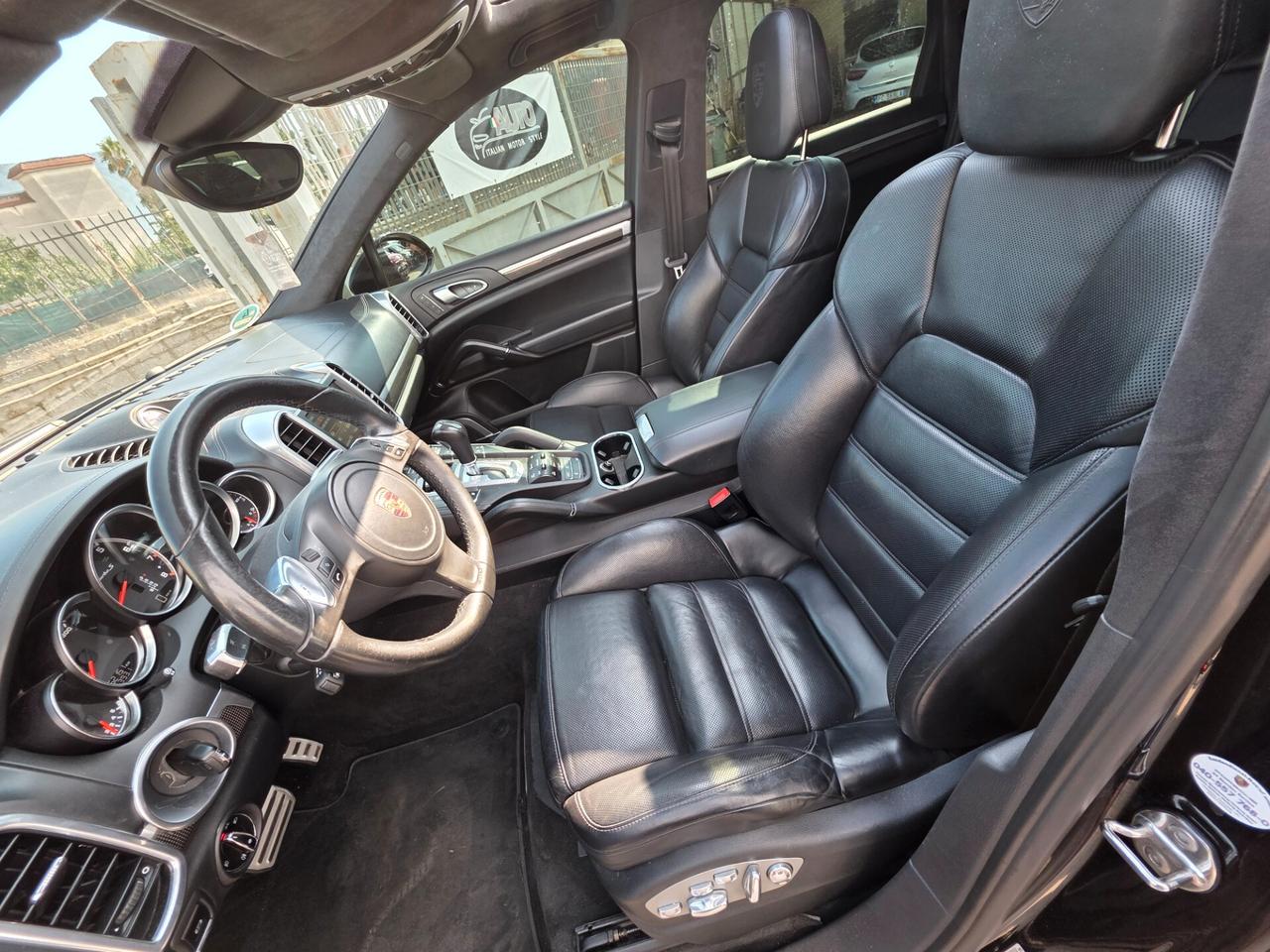 Porsche Cayenne 4.8 Turbo S