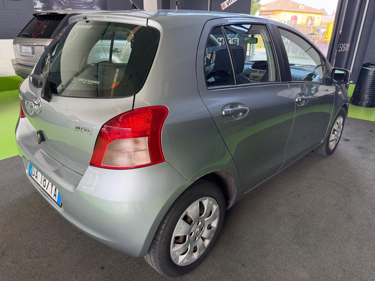 Toyota Yaris 1.3 CAMBIO AUTOMATICO -SOLO 93.500KM-