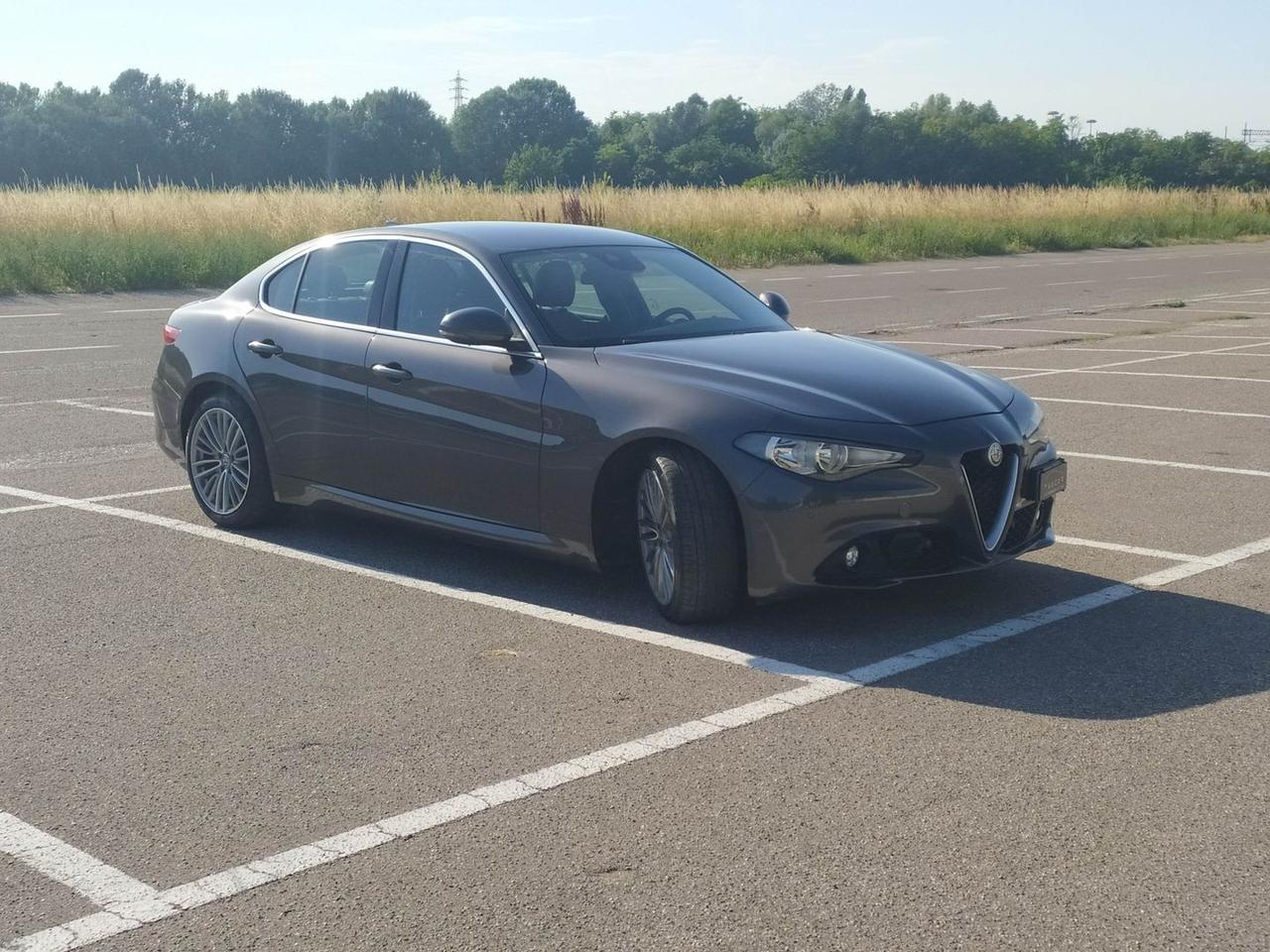 Alfa Romeo Giulia Business Launch Edition 2 #11365