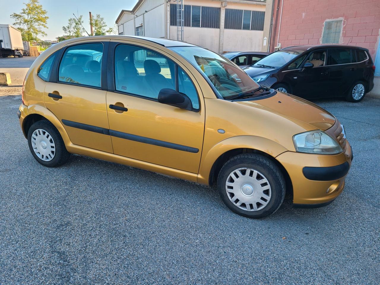 Citroen C3 benzina 1.1 cilindrata 140.000km