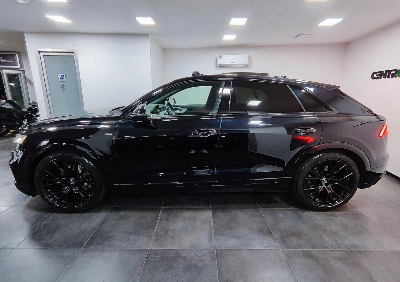 Audi Q8 50 TDI 286 CV quattro tiptronic S Line Tetto Matrix Night