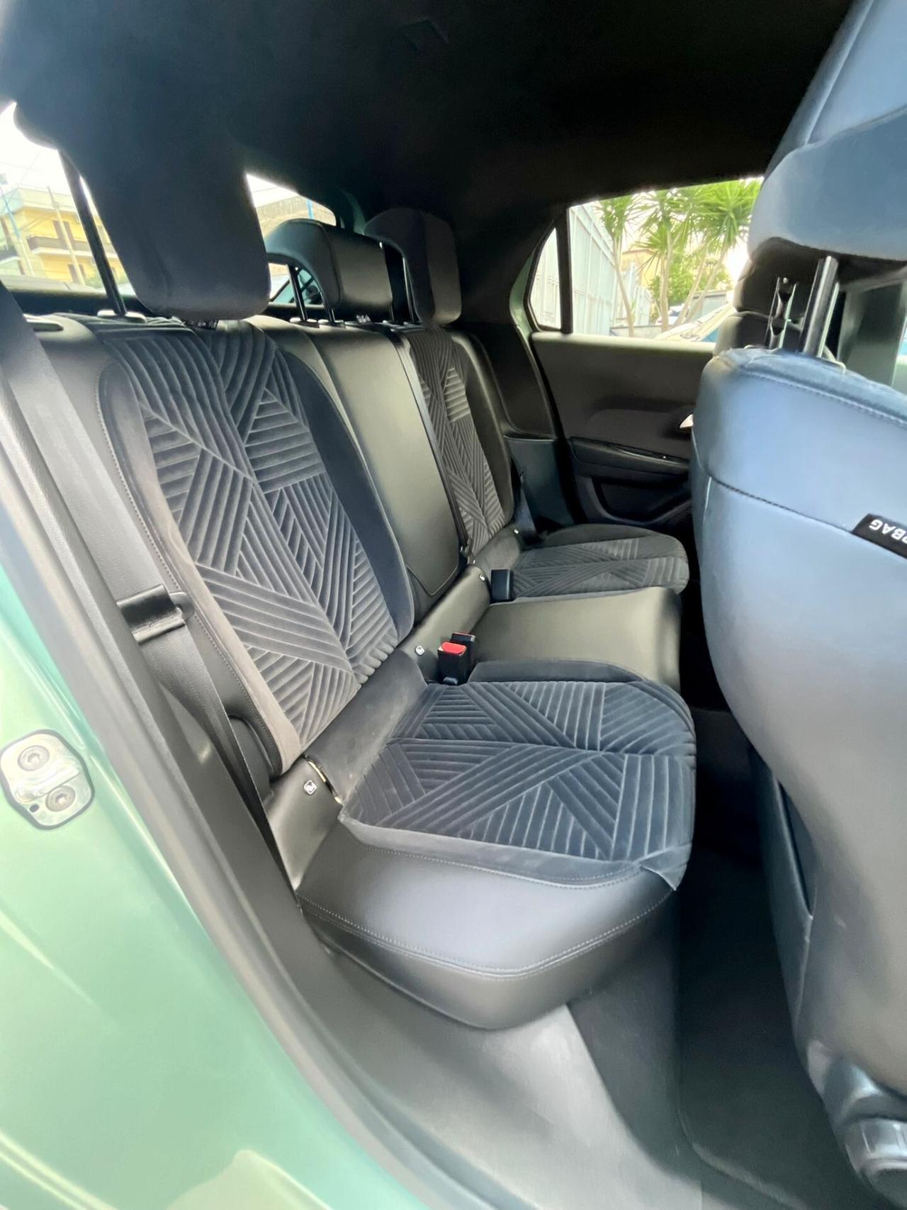 Lancia Ypsilon Hybrid e-DCT Edizione Cassina