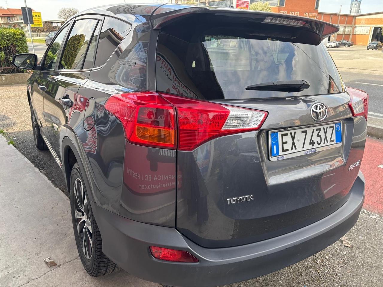 Toyota RAV 4 RAV4 2.0 D-4D 2WD