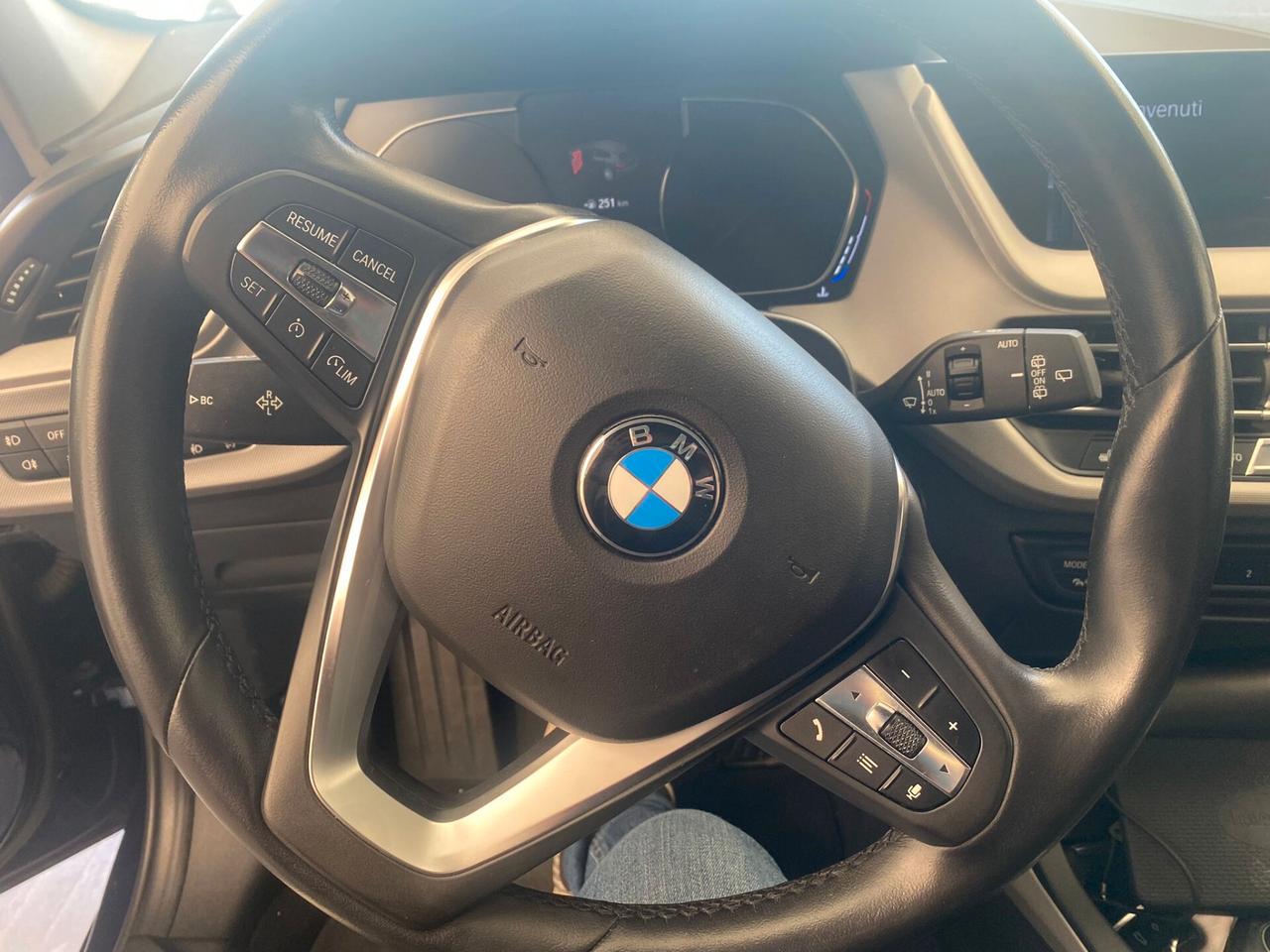 Bmw 118 118i 5p. Business Advantage