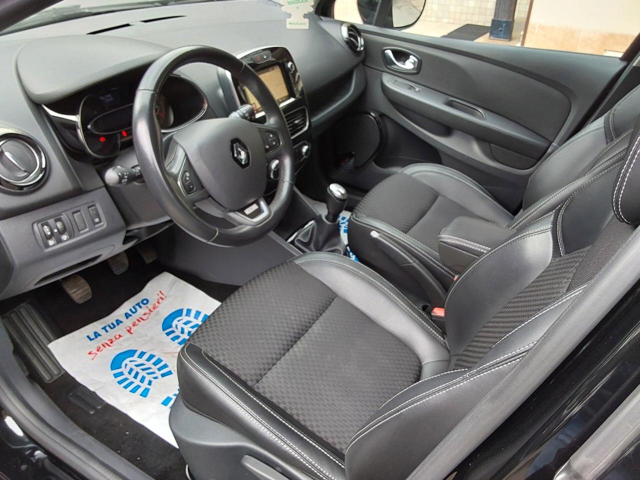 Renault Clio Sporter 1.5 dCi 90 CV Moschino Intens