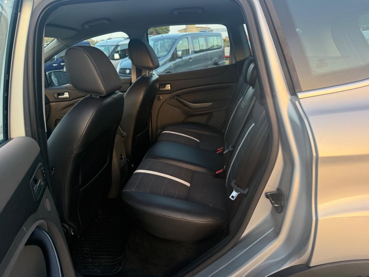 Ford Kuga 2.0 TDCi 136 CV 2WD Titanium DPF