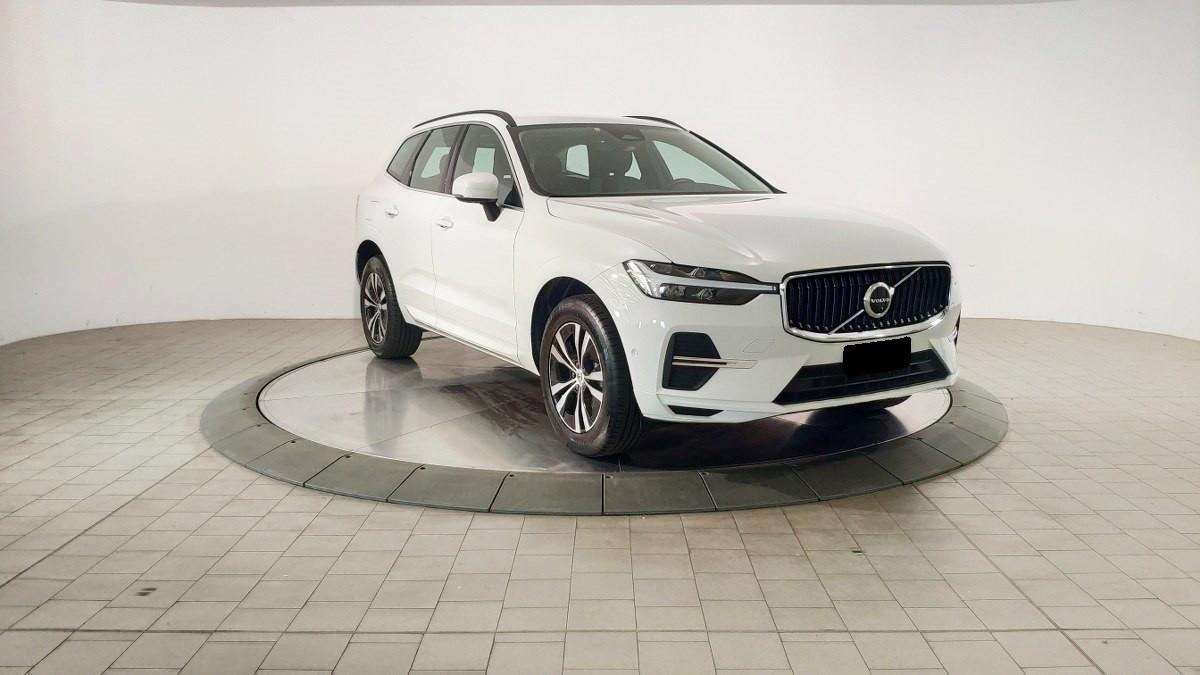 VOLVO Xc60 B4 Mild Hybrid (D) Awd Geartronic Momentum Pro