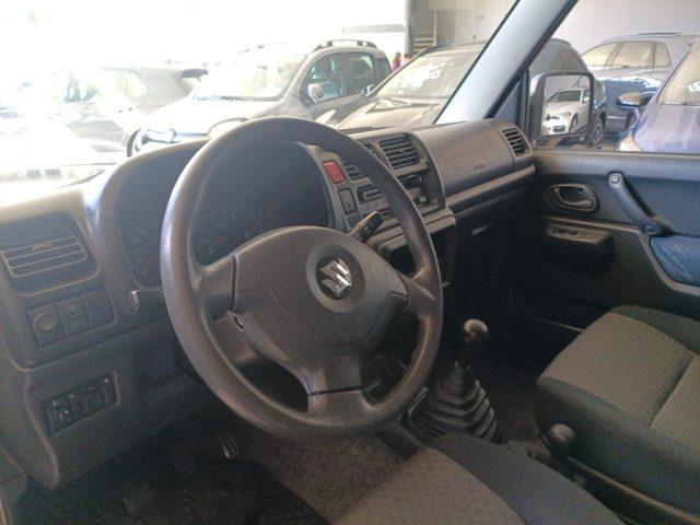 SUZUKI Jimny 1.3i 16V cat 4WD JLX