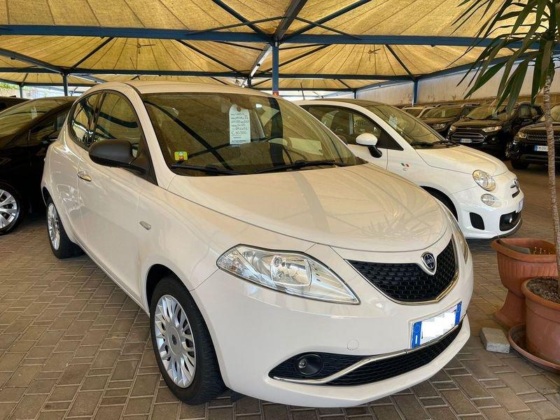 Lancia Ypsilon 1.2 69 CV 5 porte GPL Ecochic Silver