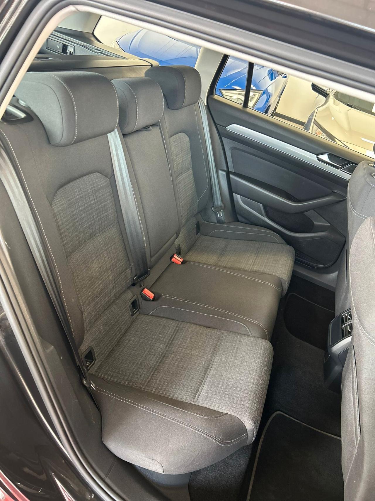 Volkswagen Passat Variant 2.0 TDI SCR EVO DSG Business