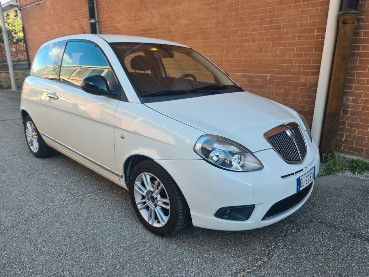 Lancia Ypsilon 1.4 Unyca Ecochic GPL