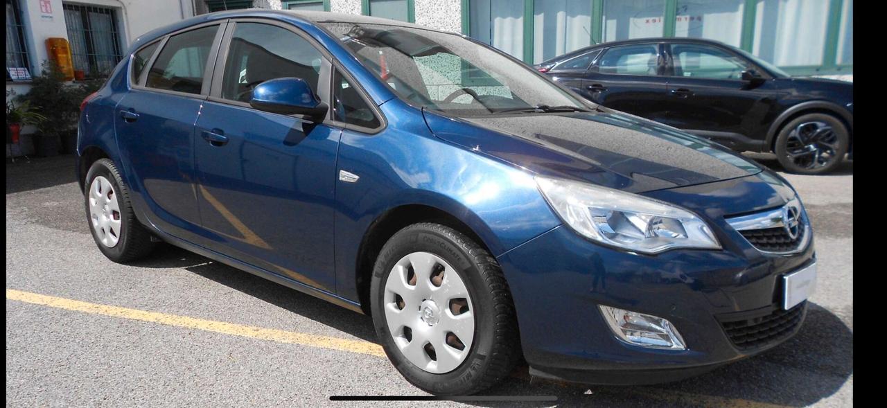 Opel Astra 1.4 100CV 5 porte Elective