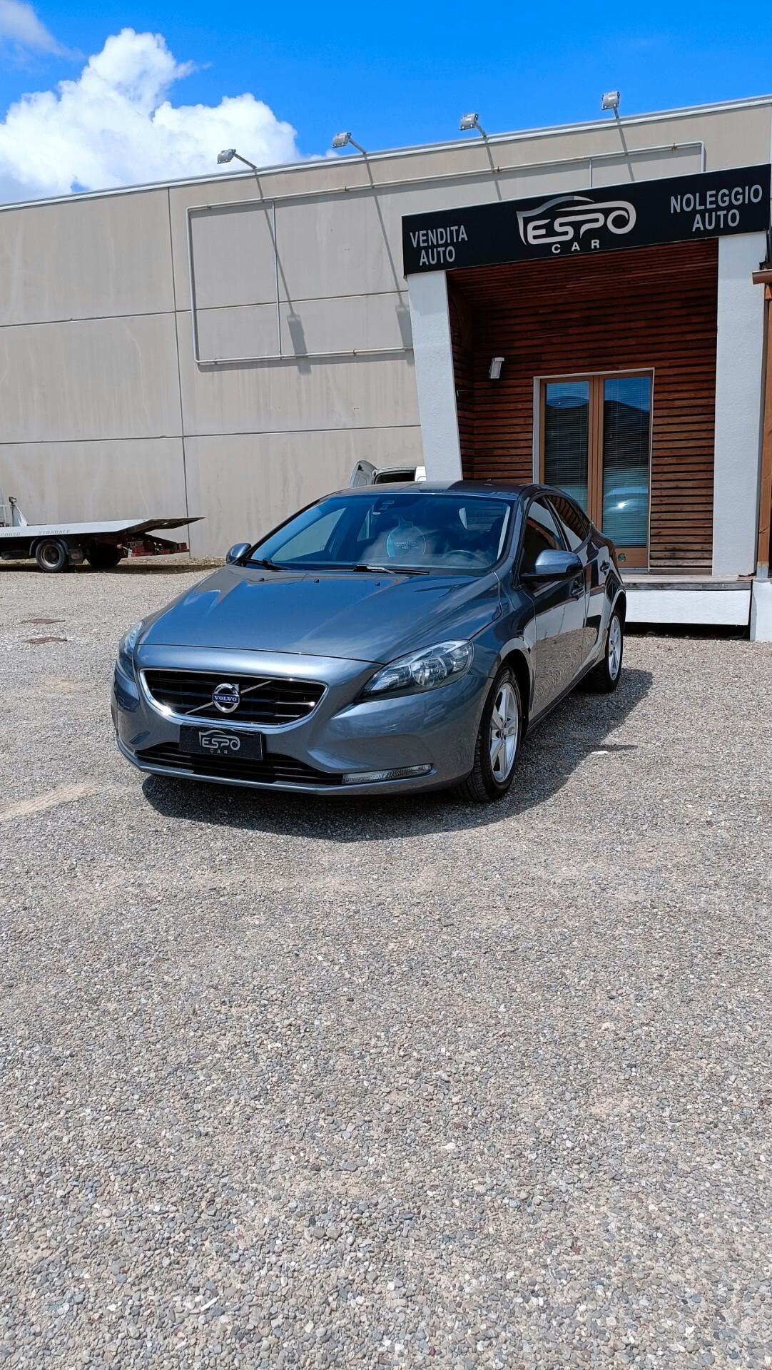 Volvo V40 D2 Momentum