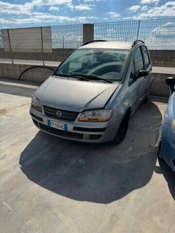 Fiat Grande Punto PACCHETTO DI 2 AUTO PER OPERATORI DEL SETTORE FIAT GRANDE PUNTO 1,3 MTJ 2010 IDEA 1,3 MTJ 2004