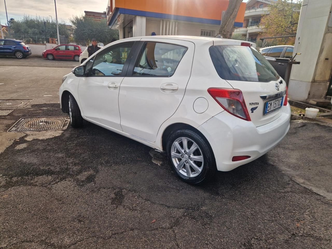 Toyota Aygo 1.0 12V VVT-i 5 porte Lounge Connect MMT