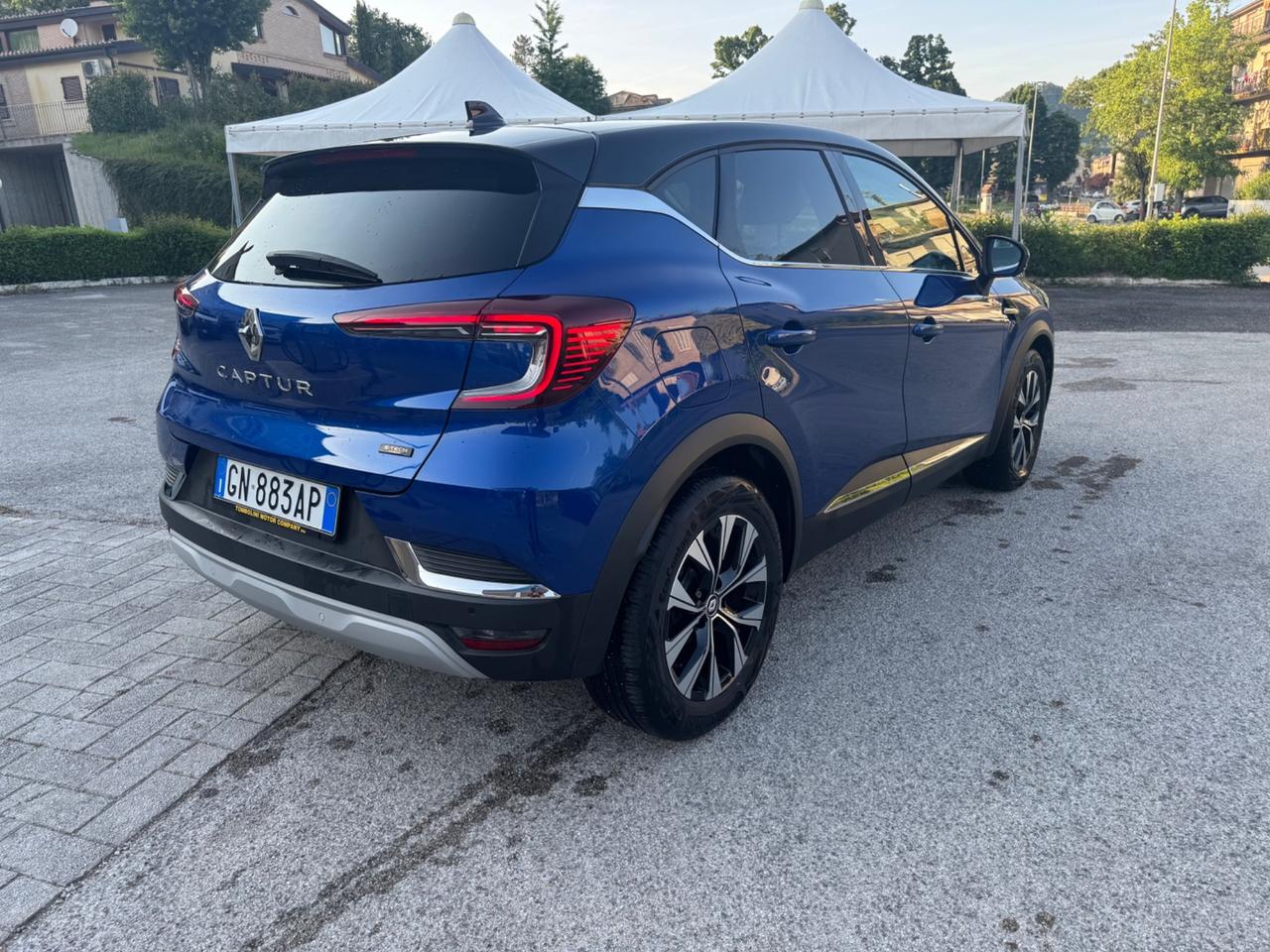 Renault Captur Hybrid E-Tech 145 CV