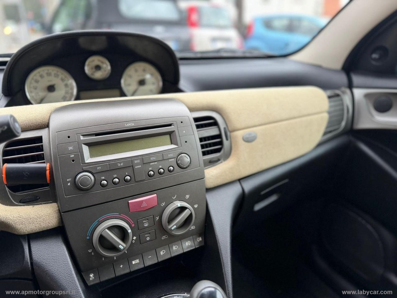 LANCIA Ypsilon 1.2 16V Argento