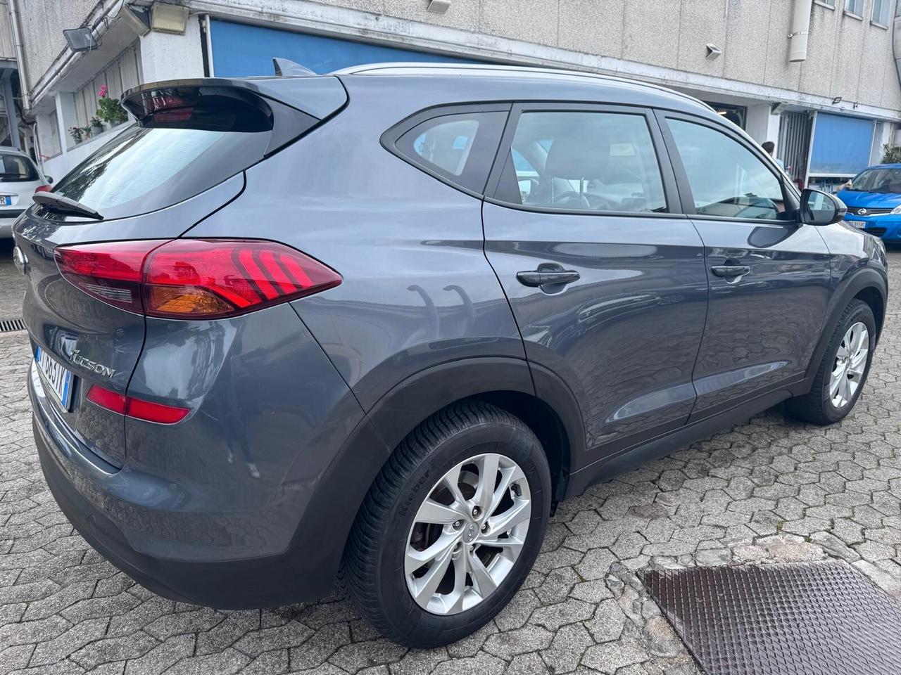 Hyundai Tucson 1.6 CRDi Exellence*EURO6*NAVI*CERCHI
