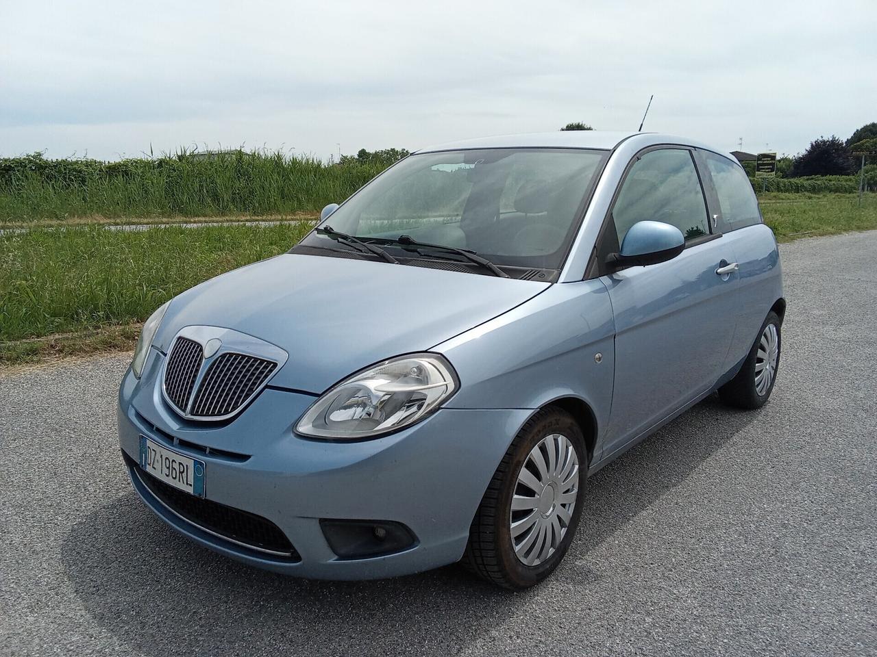 Lancia Ypsilon 1.2 benzina 2010