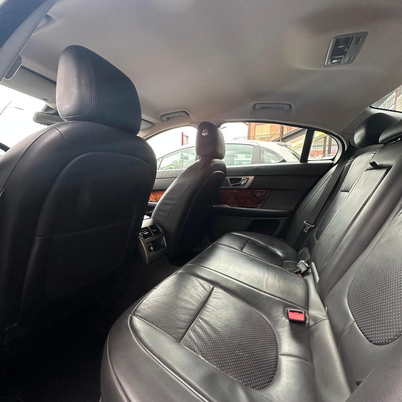 Jaguar XF 3.0 D V6 Premium Luxury