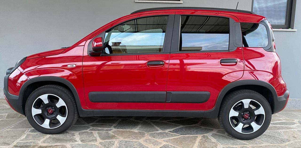Fiat Panda Cross Panda 1.0 firefly hybrid Cross s&s 70cv 5p.ti
