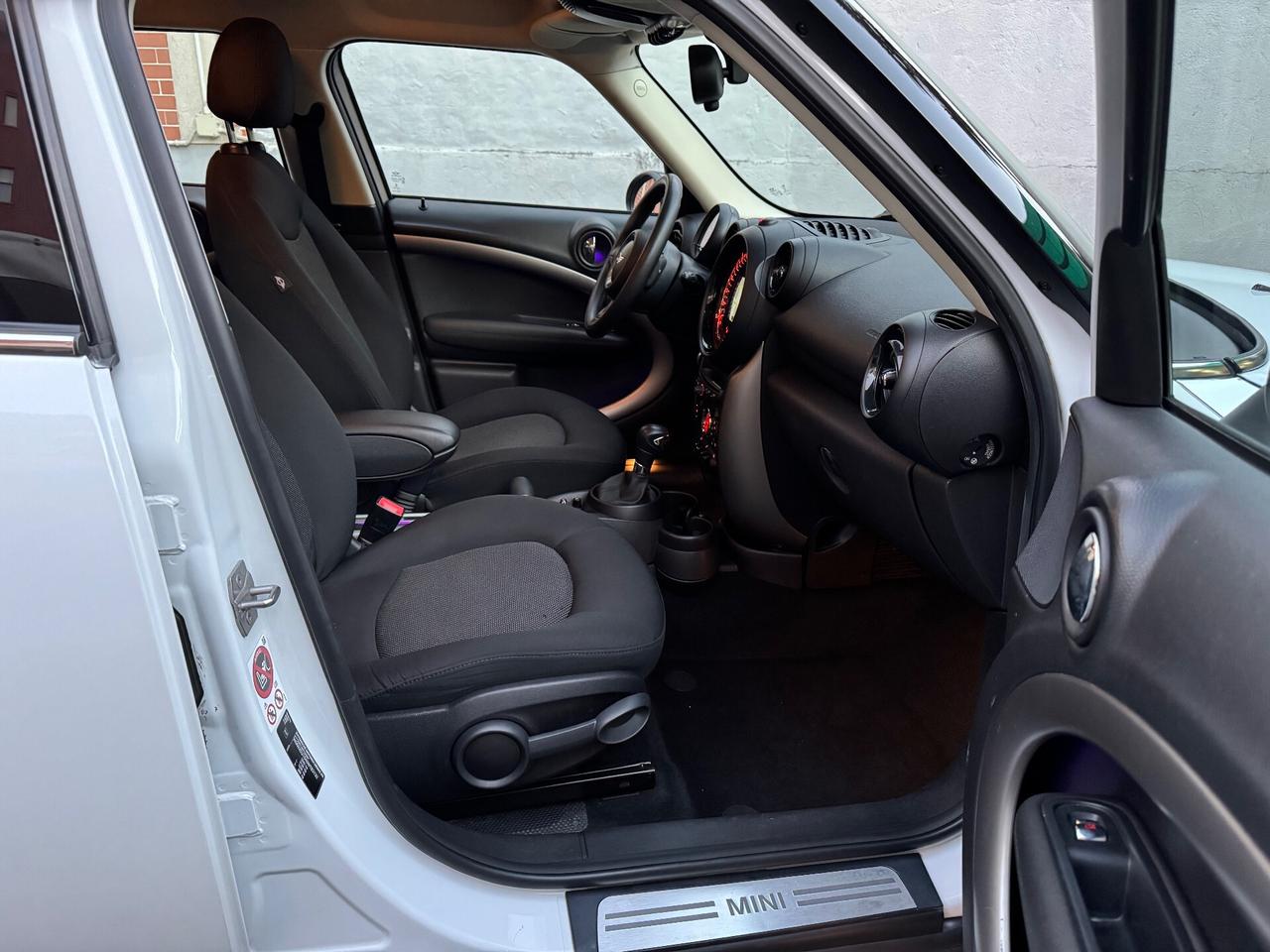 Mini Cooper D Countryman 2.0 Business Automatica