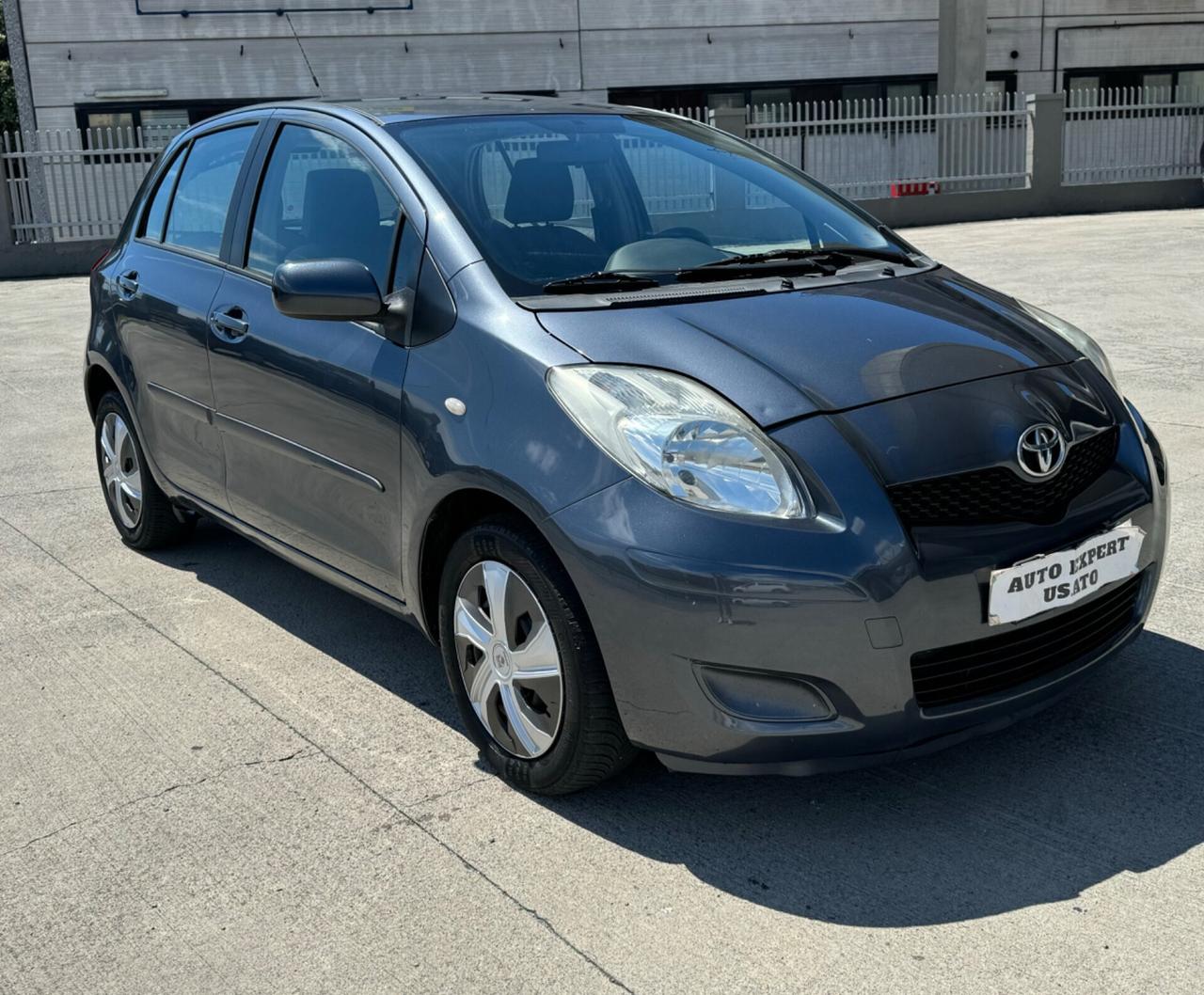 Toyota Yaris 1.3 5 porte 2009 neopatentati