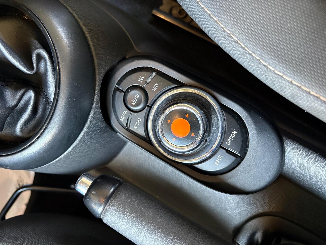 Mini Cooper D 1.5 Tetto Panoramico Apribile