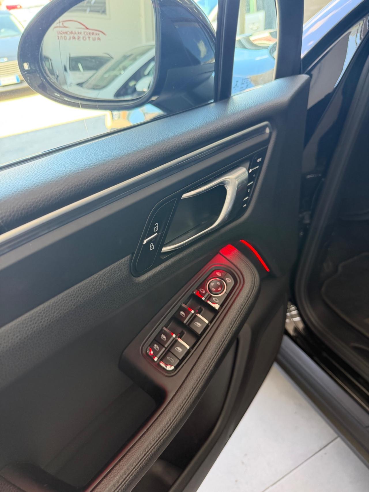 Porsche Macan 2.0 245 TETTO FULL finanziabile