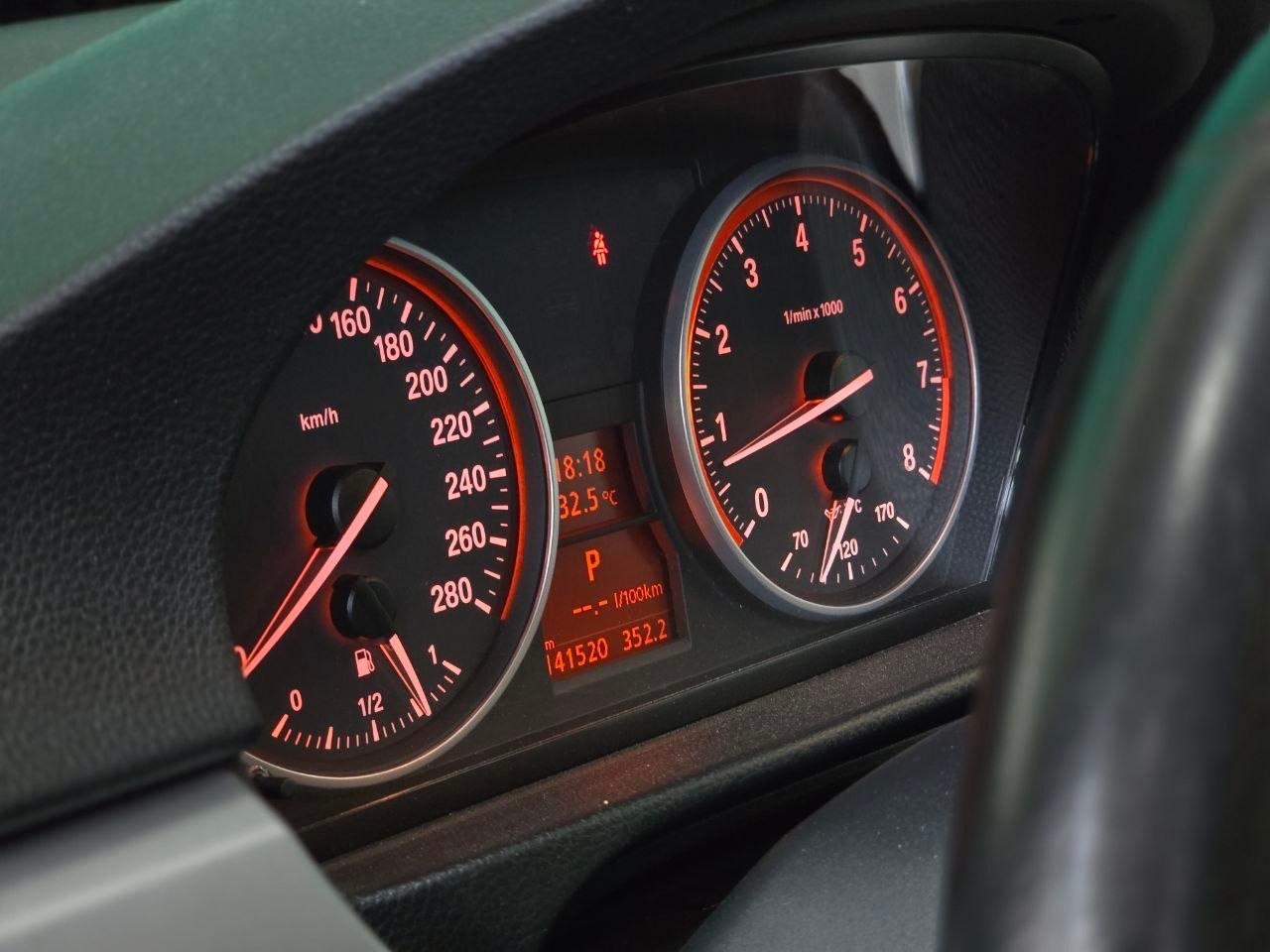 BMW 325i E92 218cv
