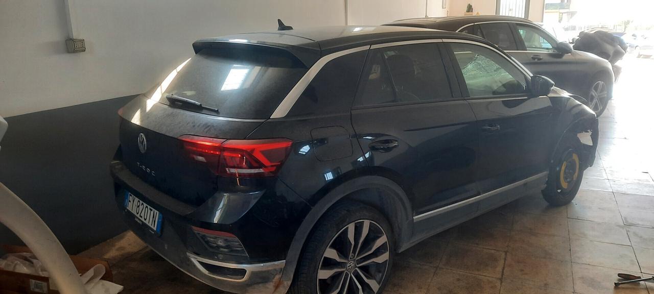 Volkswagen T-Roc cc16 116cv tdi anno 2019