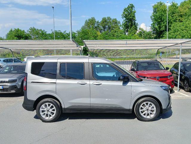 FORD Tourneo Courier 1.0 EcoBoost Titanium