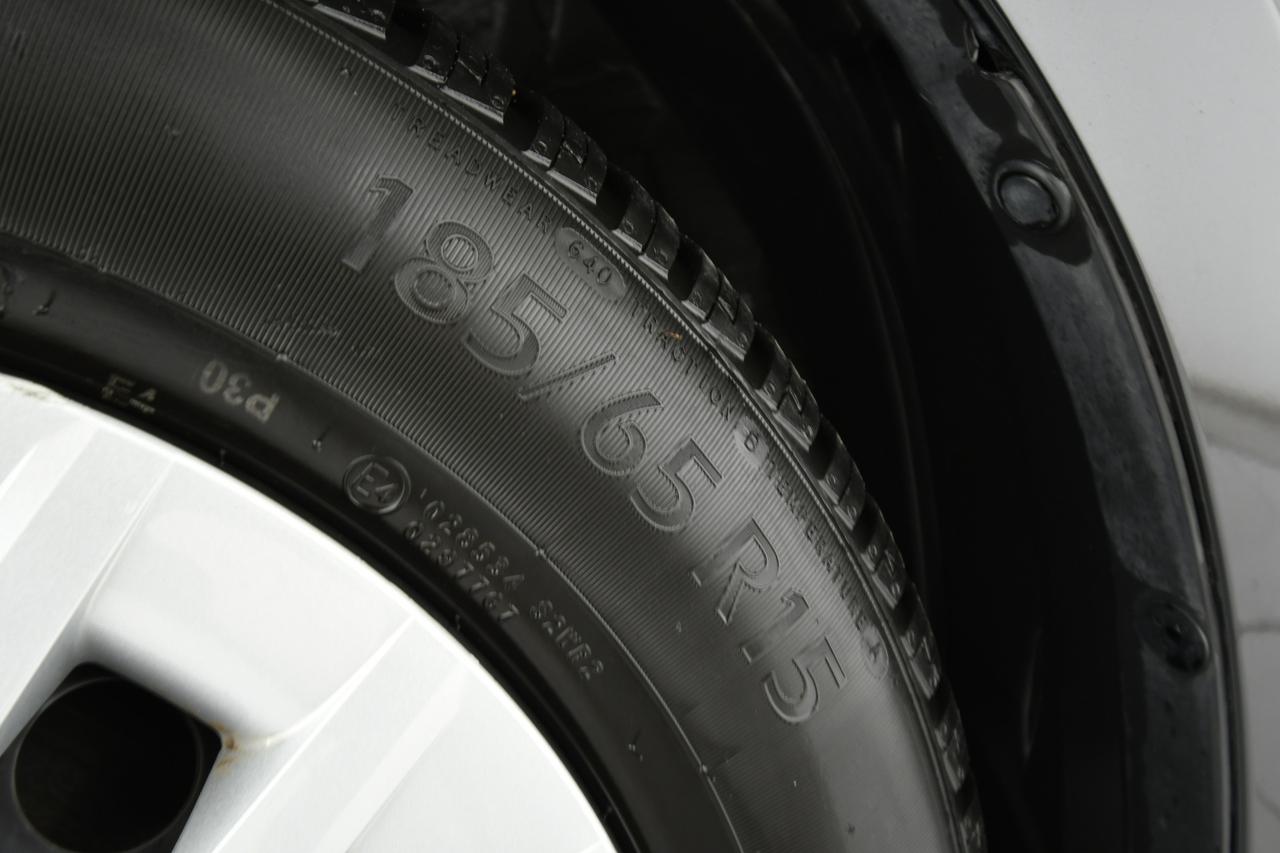 TOYOTA Yaris 1.5h Business CAMERA+ACC+APP CONNECT+NEOPATENTATI