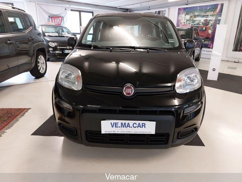 FIAT Panda 1.0 FireFly Hybrid con Radio BT