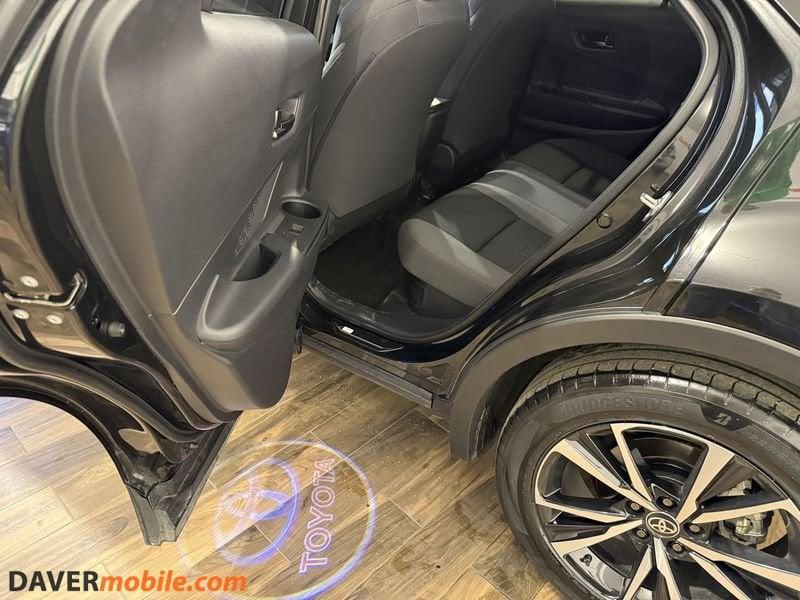 Toyota C-HR C-HR 2.0 HV Trend