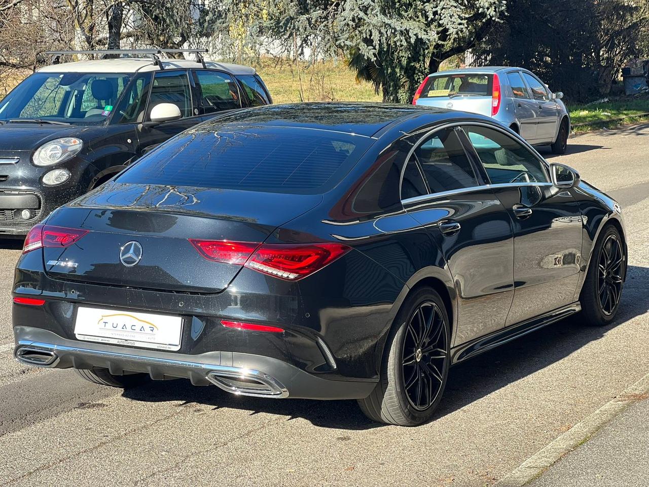 Mercedes-Benz CLA 180 Premium CLA 180 D