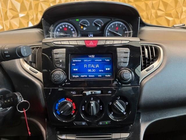 Lancia Ypsilon 1.2 69 CV 5 porte GPL Ecochic Gold