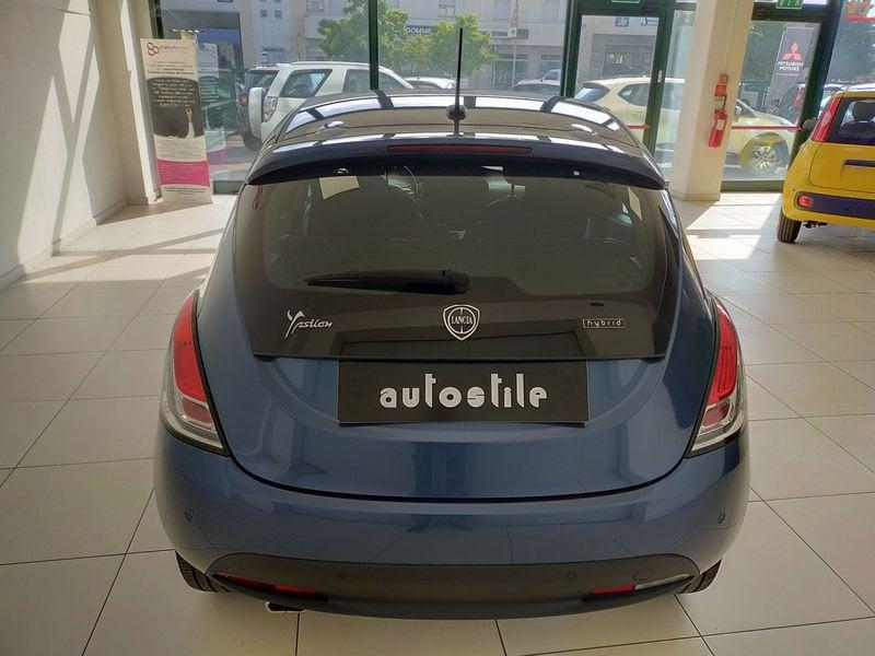 Lancia Ypsilon 1.0 FireFly 5 porte S&S Hybrid Gold