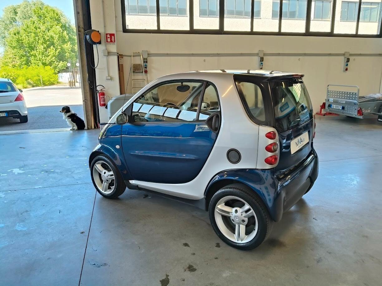 Smart 700 city-coupé passion