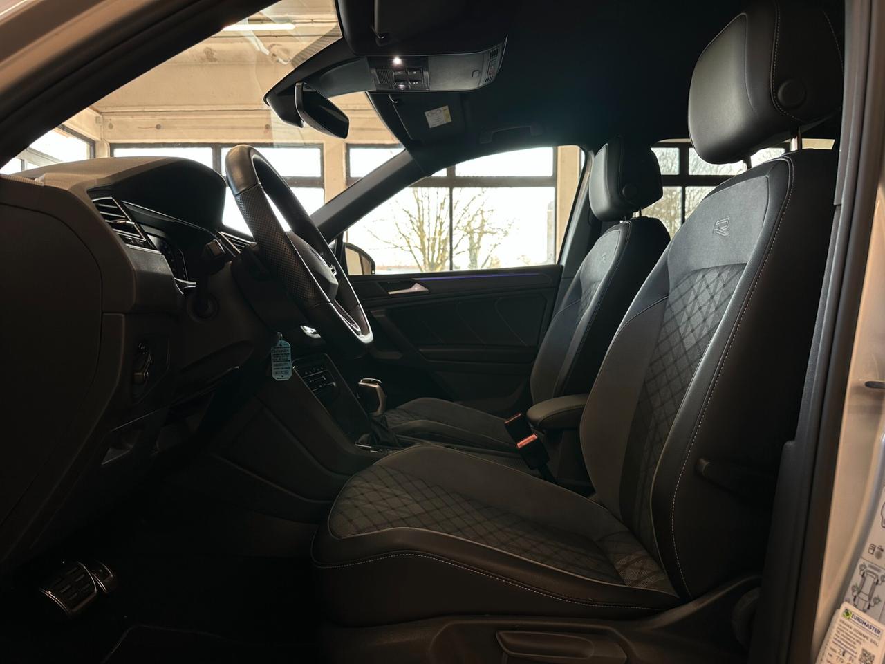 VOLKSWAGEN TIGUAN 2.0 TDI R-LINE 150CV DSG *CARPLAY*LED*LUCI*