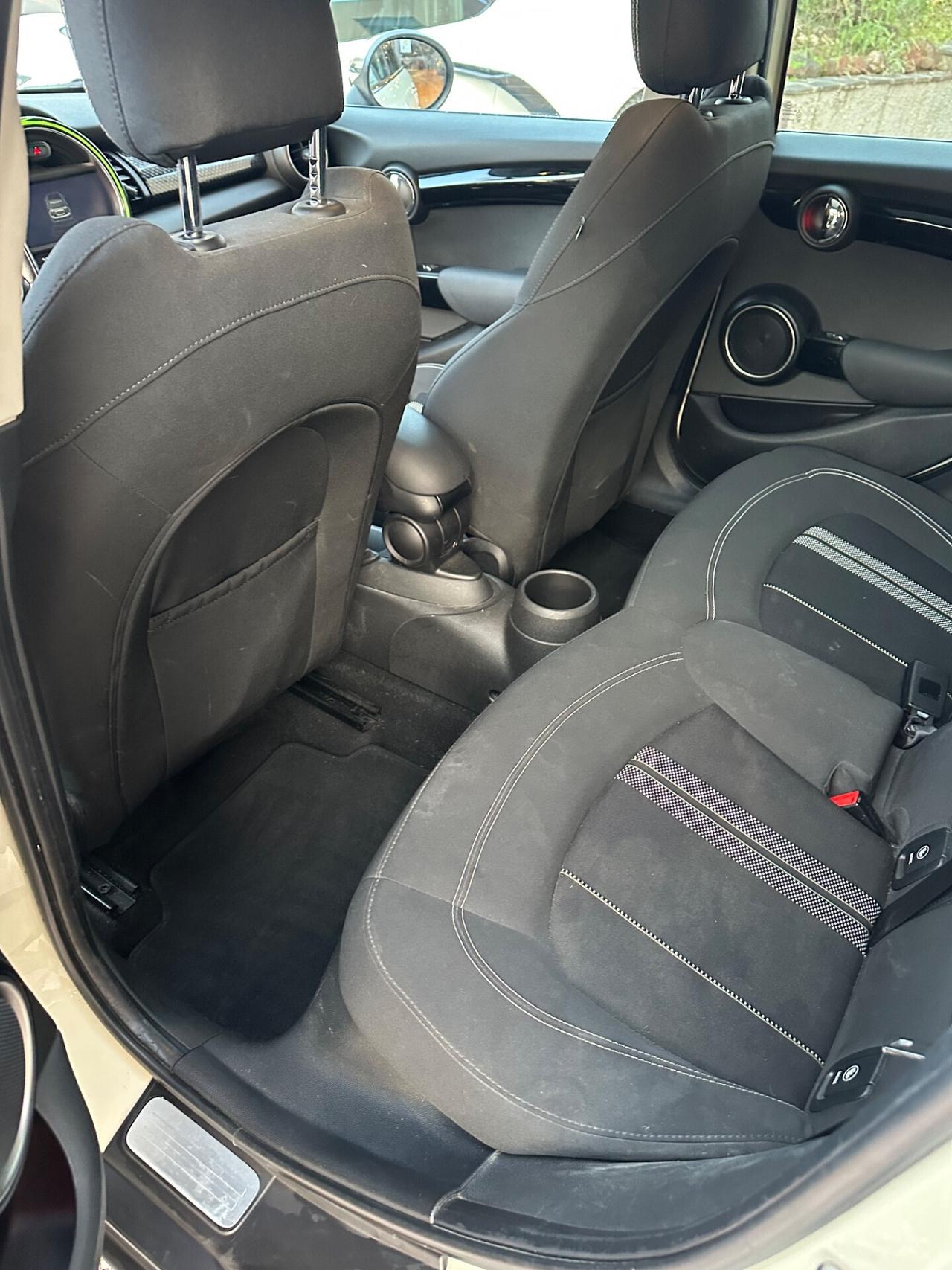 Mini Mini 2.0 Cooper SD Business XL 5 porte