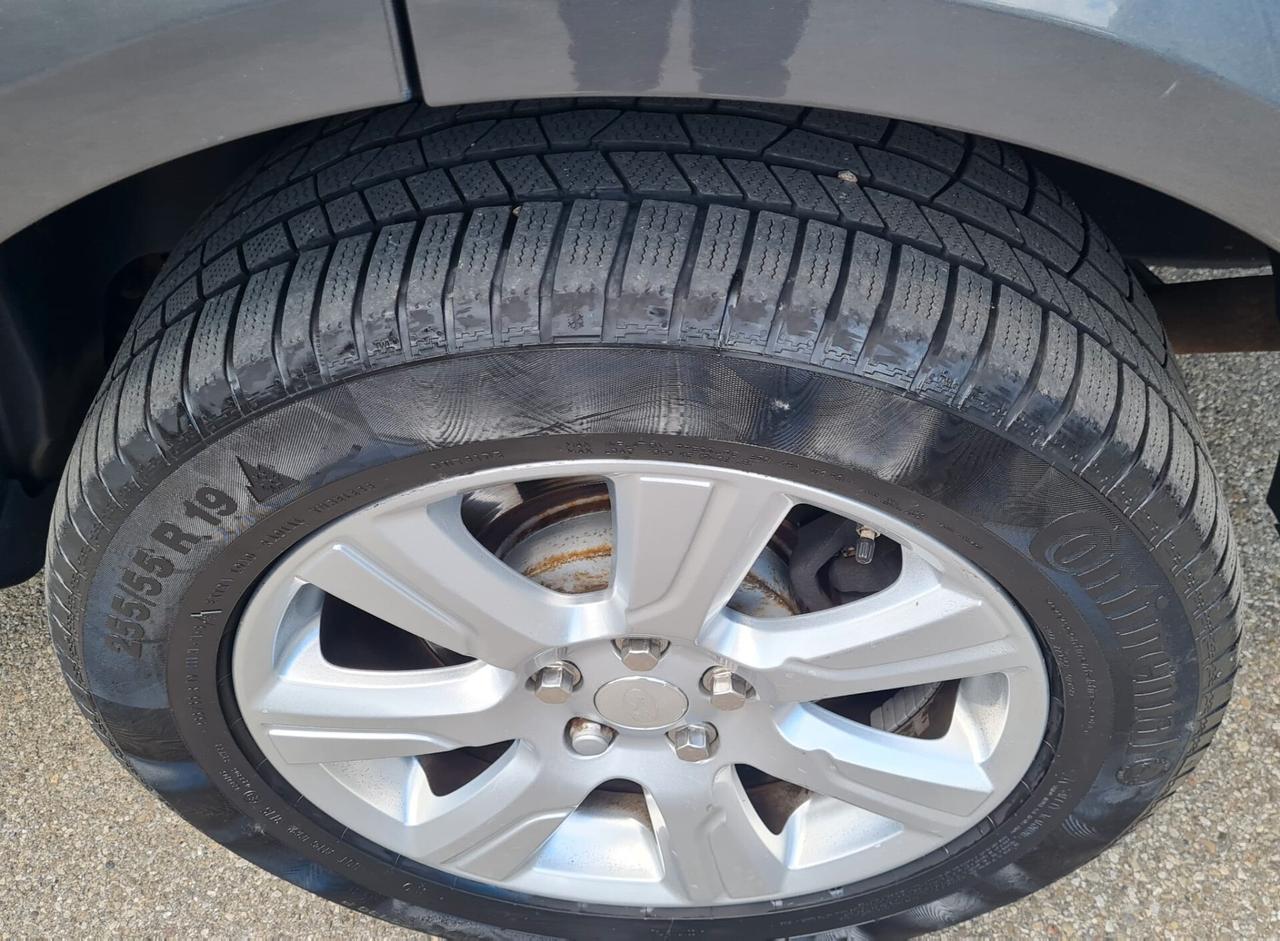 Land Rover Discovery 4 3.0 TDV6 211CV SE