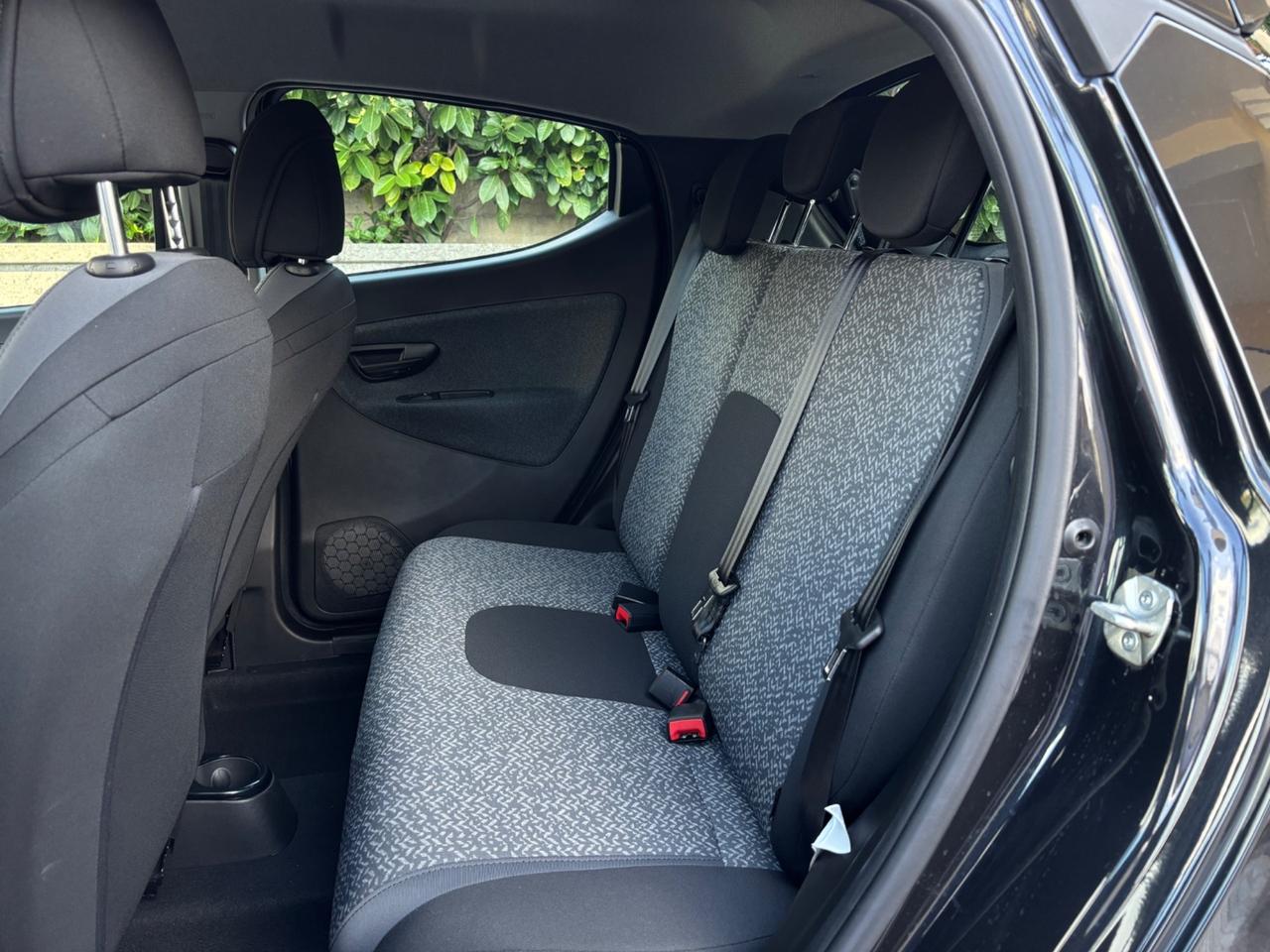 Lancia Ypsilon 1.0 FireFly 5 porte S&S Hybrid Gold